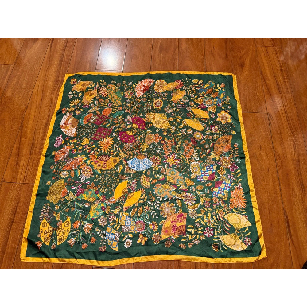 Women's Hermès Fleurs et Papillons de Tissus Silk Scarf One Size Green Yellow - Picture 2 of 6